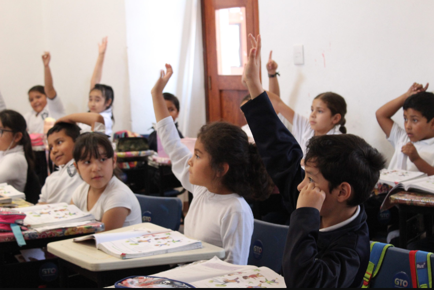 Regresan a clases 1 millón 220 mil niños
