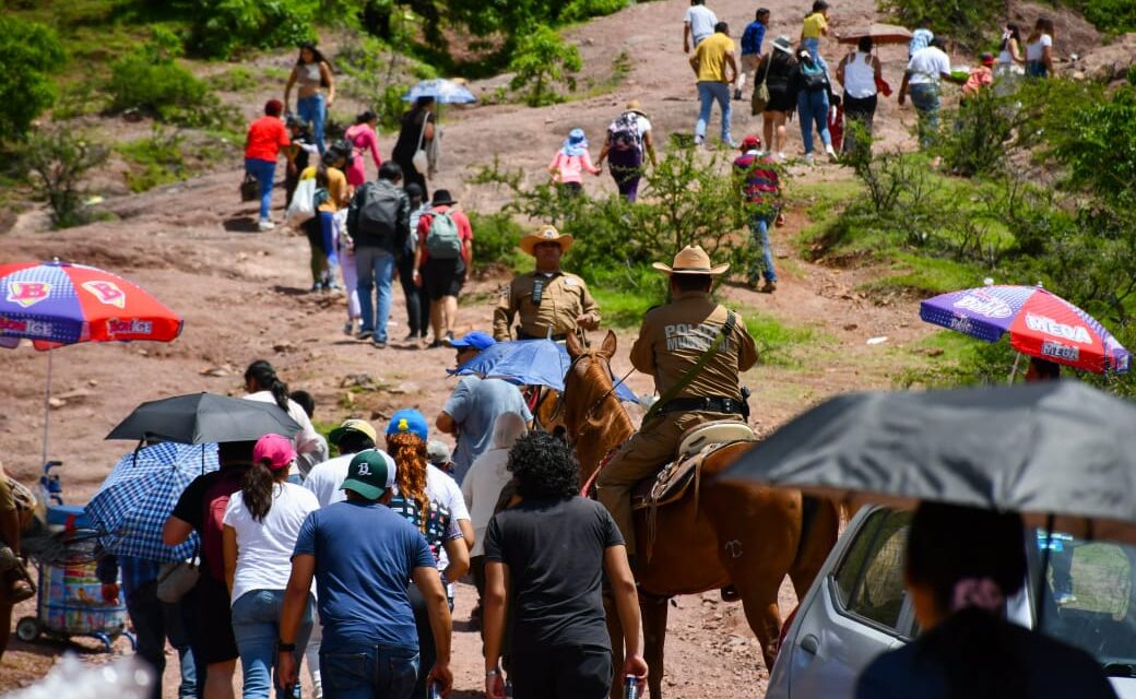 Se llena la Bufa de fiesta en el Día de la Cueva