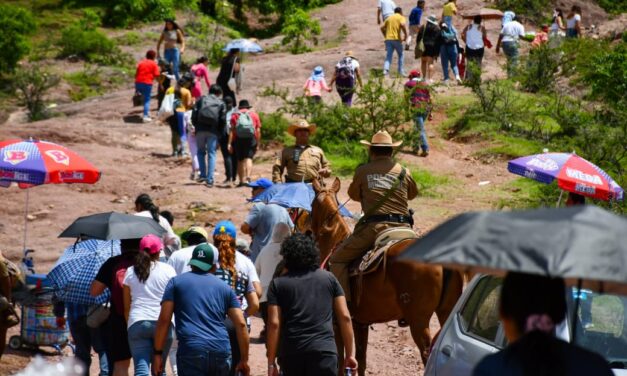 Se llena la Bufa de fiesta en el Día de la  Cueva