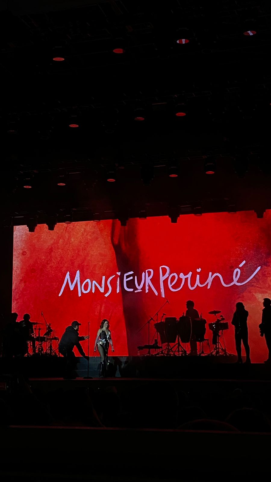 Monsieur (1)