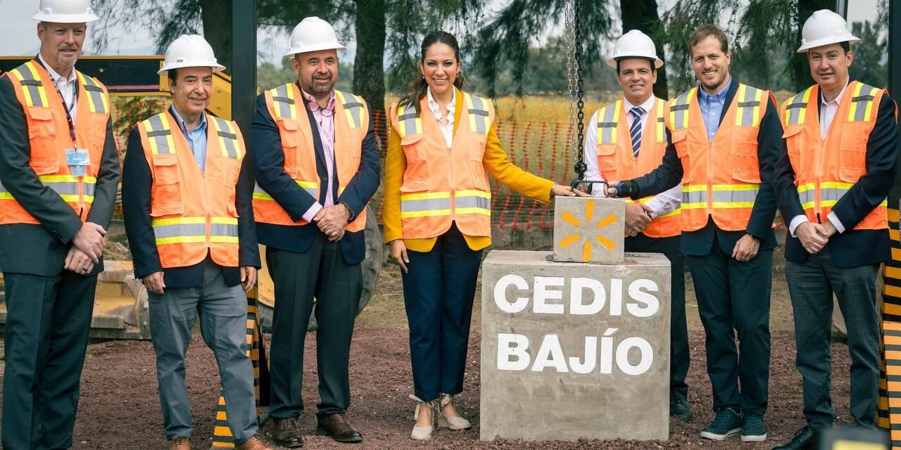 Coloca Gobernadora primera piedra del CEDIS de Walmart en Silao; la inversión superará los 500 MDD
