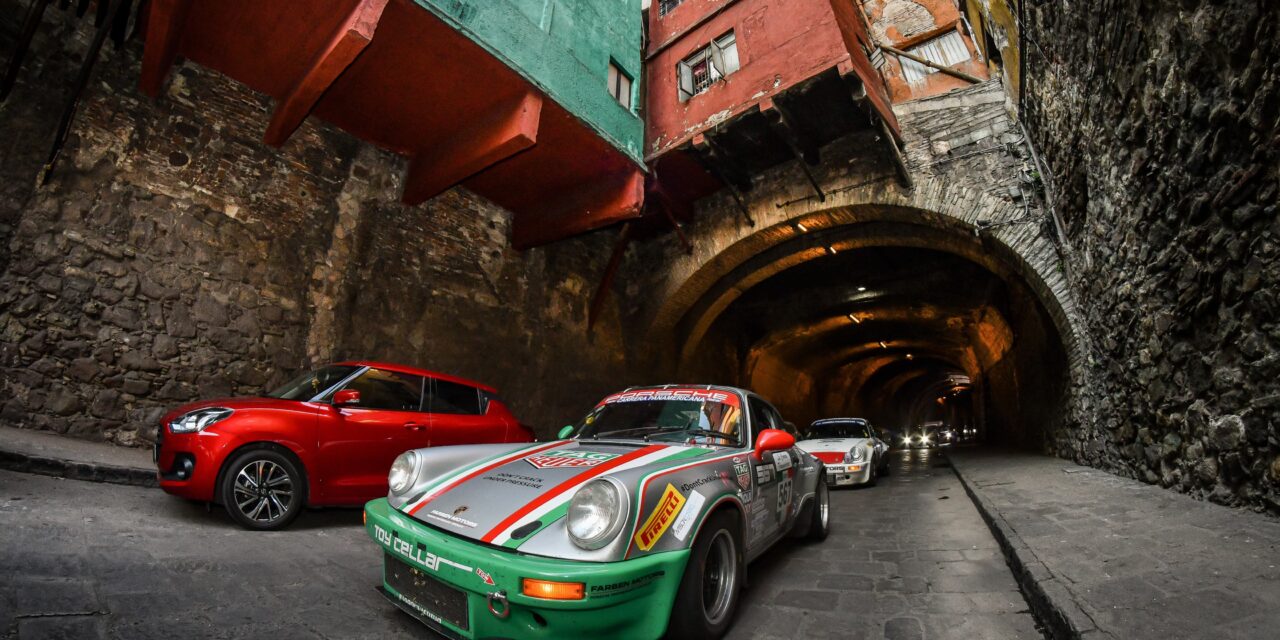 Carros clásicos y veloces salen de Silao y vuelan por Guanajuato en la Carrera Panamericana
