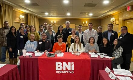 Madruga alcaldesa Melanie Murillo con empresarios de BNI Disruptivo