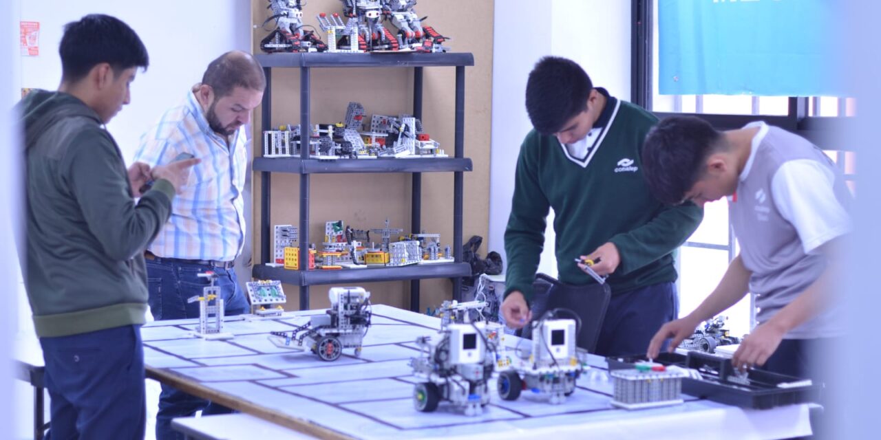 Del Coecillo hasta China; van alumnos del CONALEP Siloa a torneo de Robótica