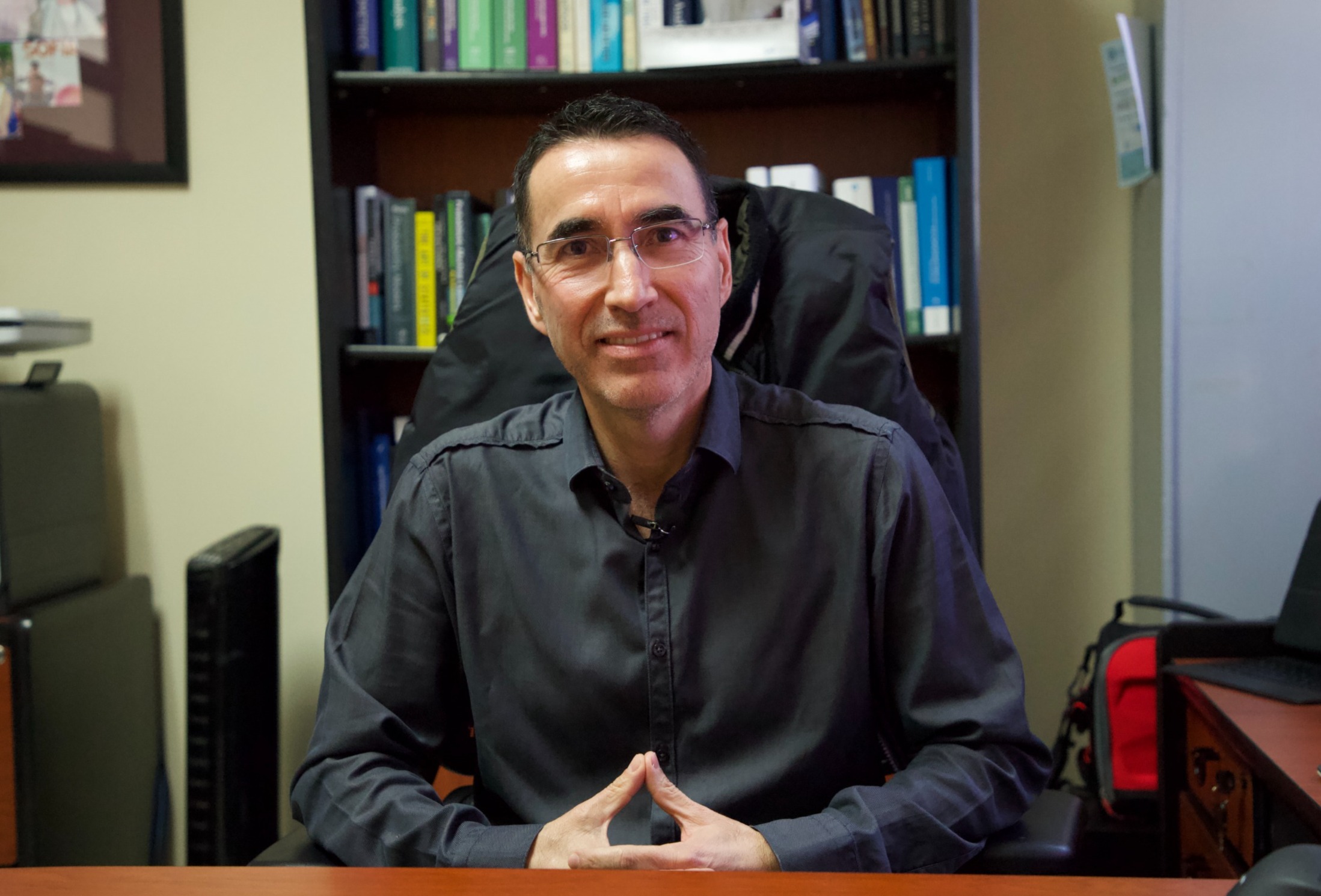 Dr. Alejadro M