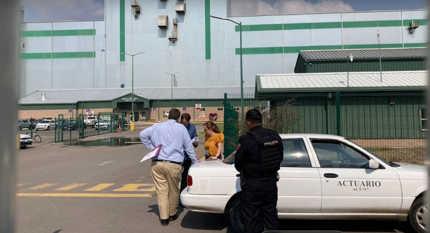 Desalojo de gigante acerero en Silao revela riesgos legales en operaciones inmobiliarias