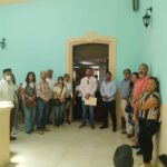 Colonos de Lomas de Comanjilla exigen servicios municipales y piden salida de exlíder que se niega a entregar oficinas