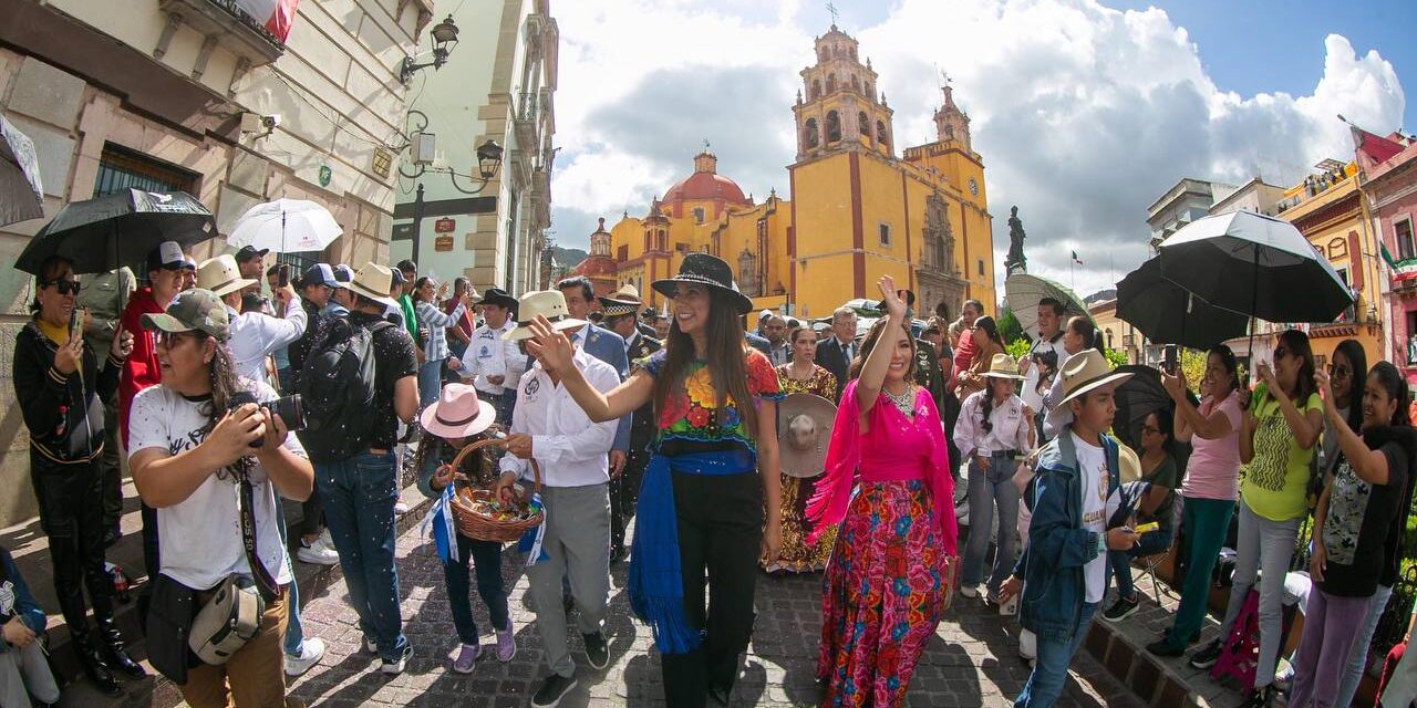 Guanajuato celebra el 28 de septiembre con desfile cívico