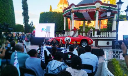 Motores, historia y familias: Silao vibra con la leyenda de la 75ª Carrera Panamericana invade sus calles y su Feria